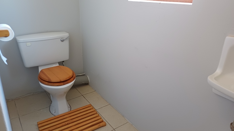 4 Bedroom Property for Sale in Winterhoek Park Eastern Cape